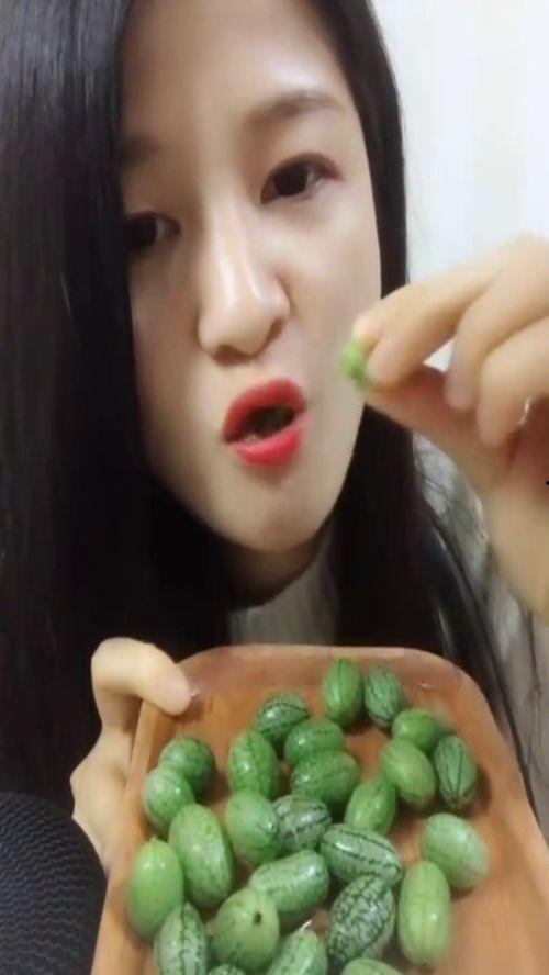 四美女吃瓜,揭秘娱乐圈幕后故事