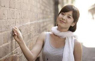 宋慧乔吃瓜评论,网友热议其娱乐态度