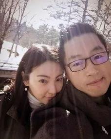 吴佳怡和男友吃瓜,吴佳怡与男友甜蜜同框，甜蜜吃瓜瞬间曝光