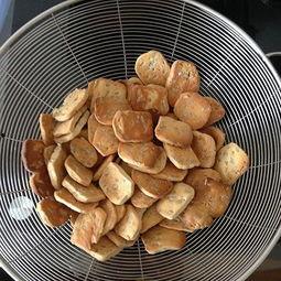 吃瓜黑色脆饼,口感与营养的双重享受