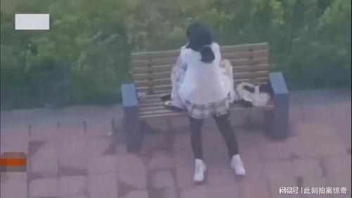 吃瓜校园情侣,甜蜜情侣的甜蜜日常