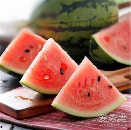 吃瓜写真图,揭秘吃瓜写真图背后的故事