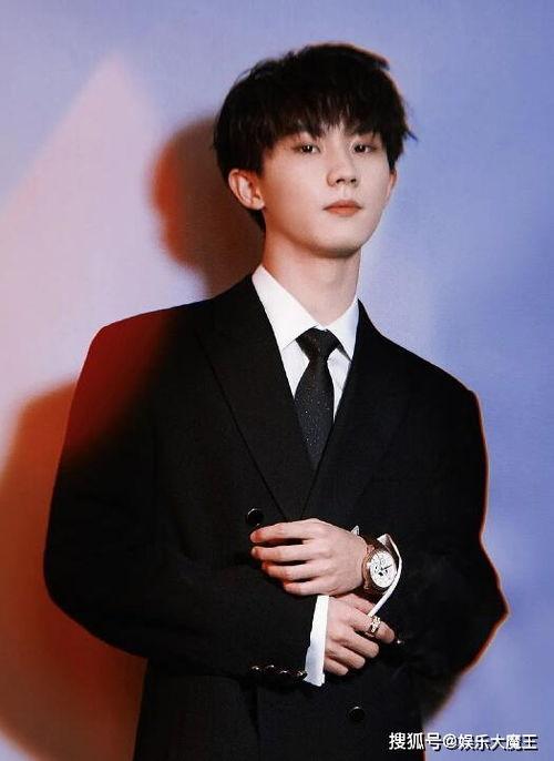 马嘉祺 吃瓜前线,揭秘“吃瓜前线”背后的热点追踪