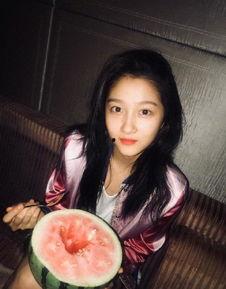 公费吃瓜关晓彤