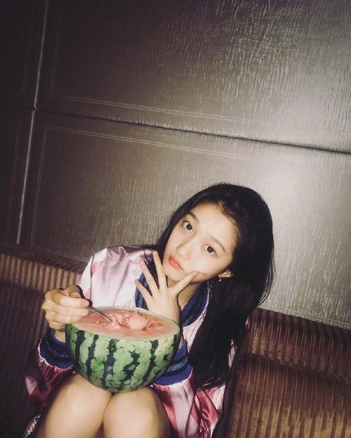 公费吃瓜关晓彤